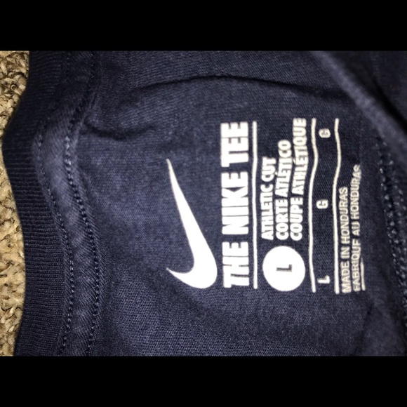 nike shirt - Picture 3 of 3